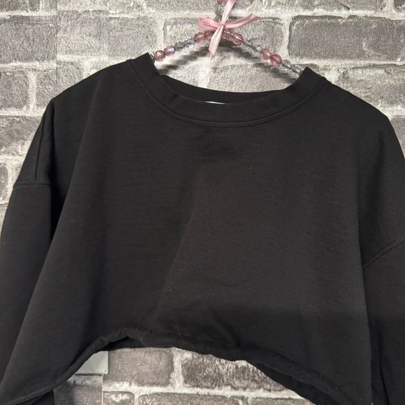 WeWoreWhat black cropped oversized sweater - Picture 2 of 9